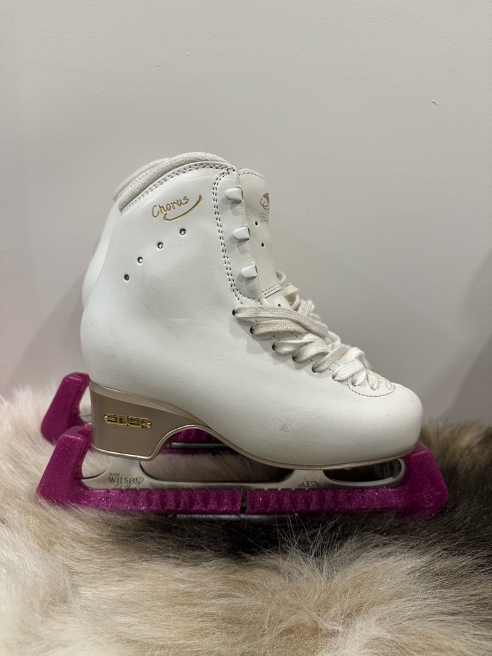 Edea Chorus 230B Figure Skates